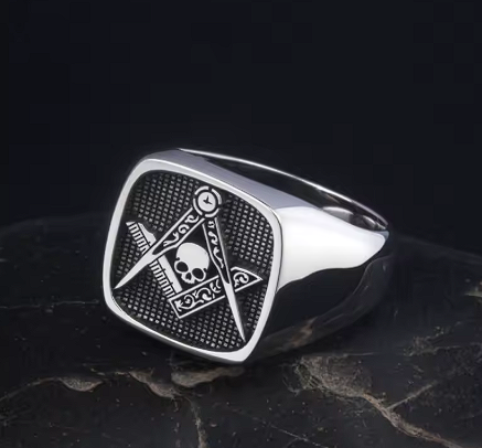 Master Mason Blue Lodge Ring - Signet Skull Square & Compass 925 Sterling Silver - Bricks Masons