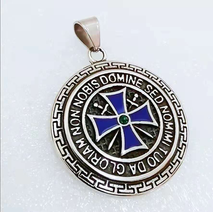 Knights Templar Commandery Pendant - Silver Steel Round Pendant With Blue Cross - Bricks Masons