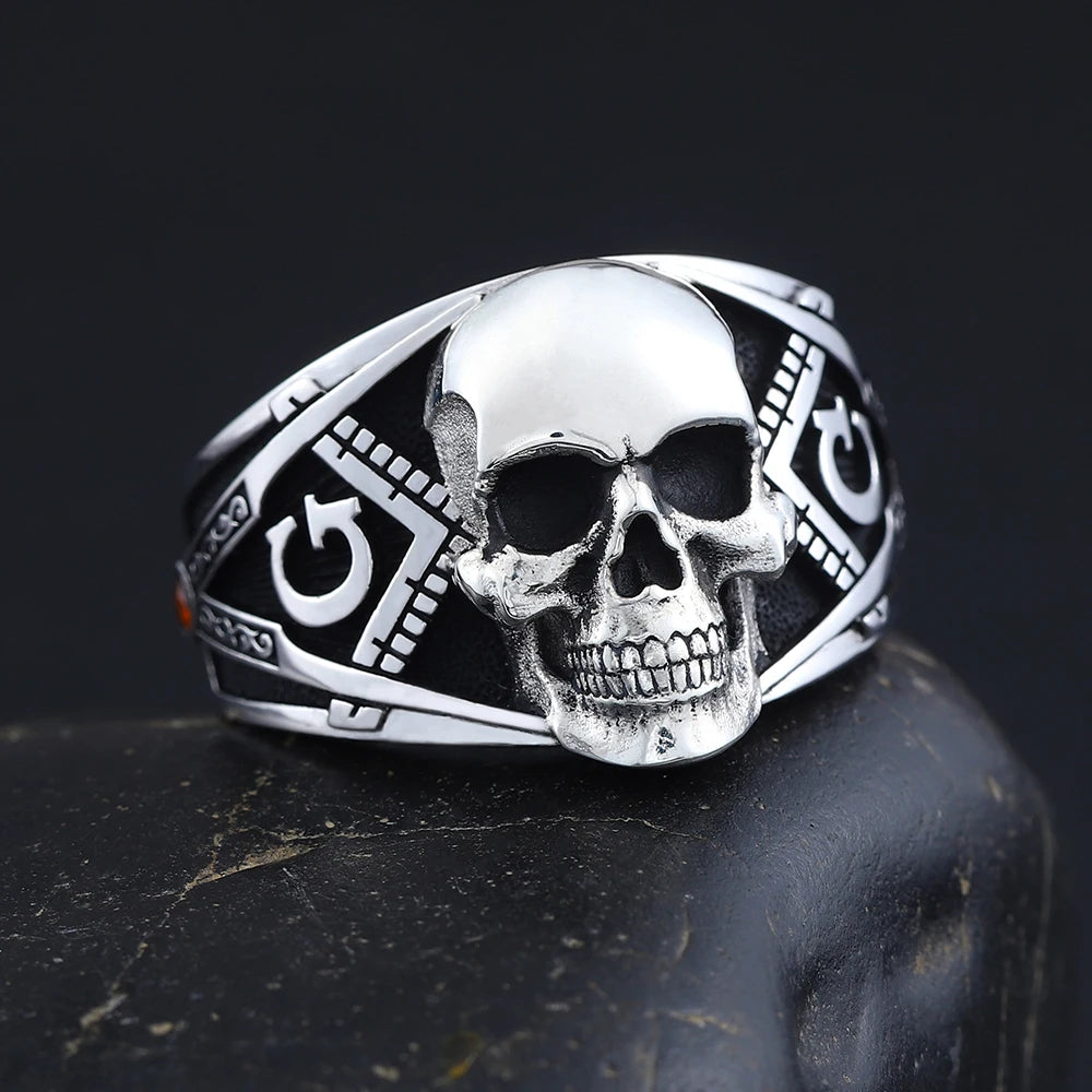Master Mason Blue Lodge Ring - Square & Compasses G with Antique Skull