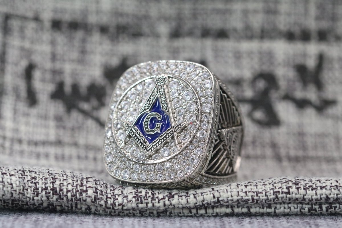 Master Mason Blue Lodge Ring - White Gold Plated Rhinestones With S&C G - Bricks Masons