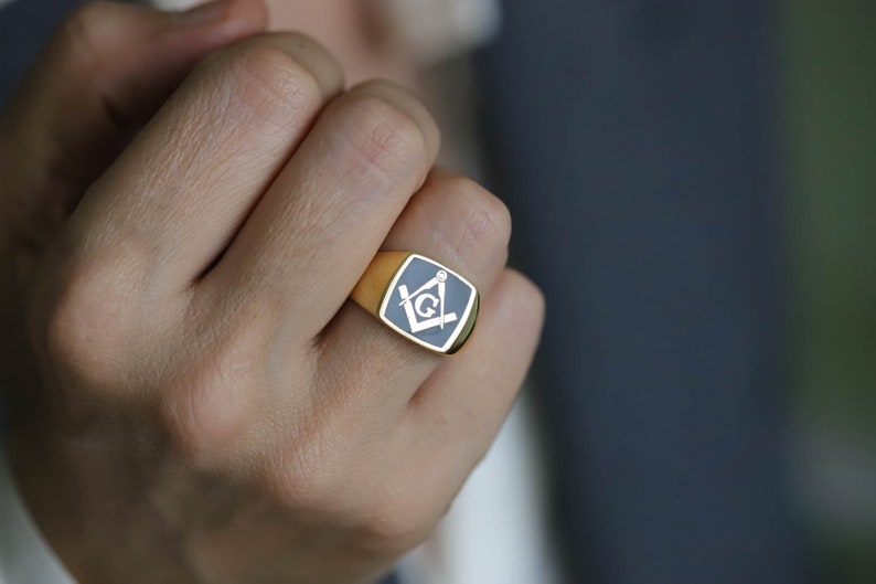Master Mason Blue Lodge Ring - Solid Gold With Blue Enamel - Bricks Masons