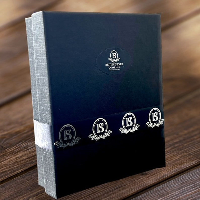 Master Mason Blue Lodge Flask - 7 Piece Luxury Gift Set with Gold Emblem - Bricks Masons