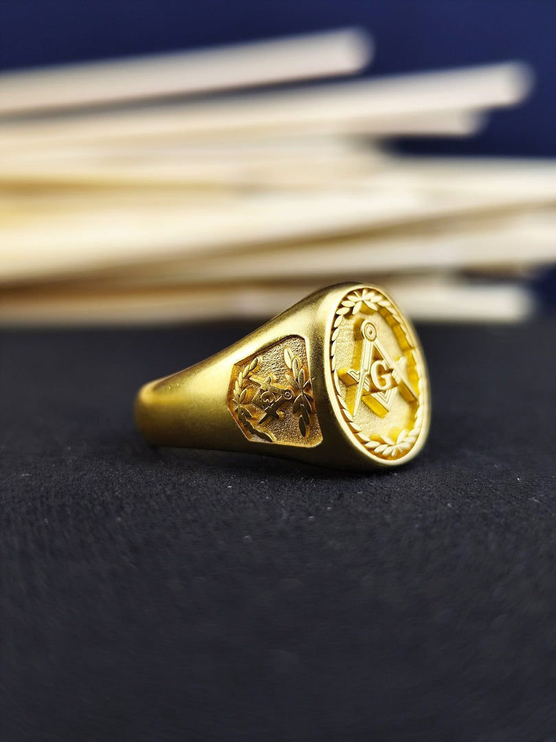 Master Mason Blue Lodge Ring - Square & Compass G Engraving Options - Bricks Masons
