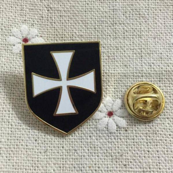 Knights Templar Lapel Pin - White Cross Black Shield - Bricks Masons