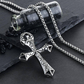 Knights Templar Necklace - Silver Metal With Chain - Bricks Masons