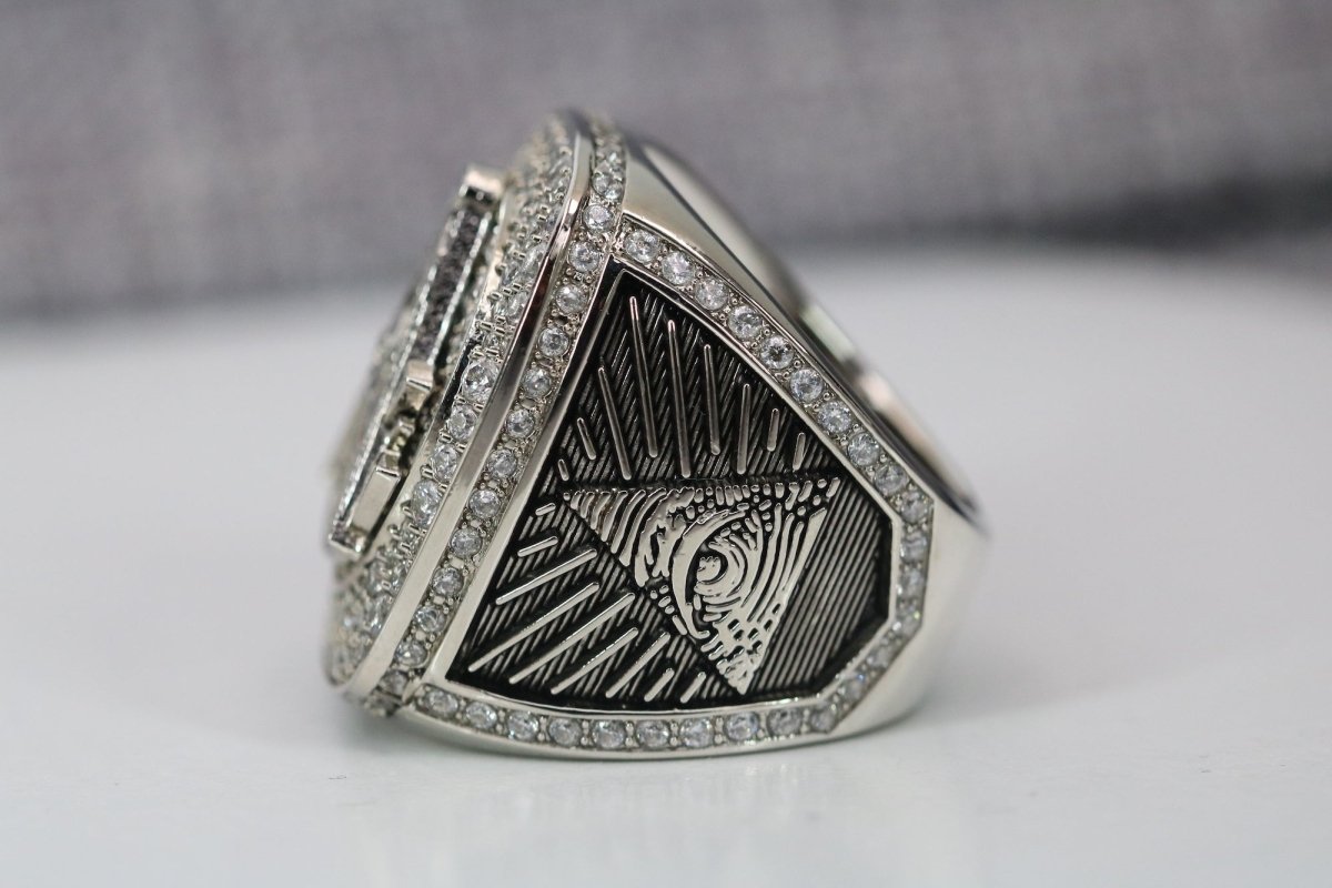 Past Master Blue Lodge Ring - Sterling Silver With Rhinestones - Bricks Masons